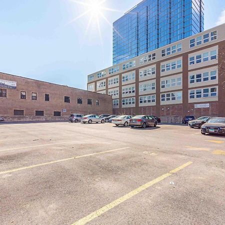 Mccormick Place: Modern 420-Friendly Gem on Michigan Avenue Chicago Exterior photo